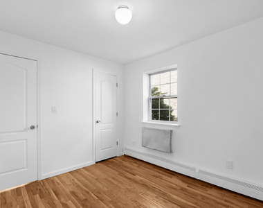 533 Minnieford Avenue - Photo Thumbnail 10