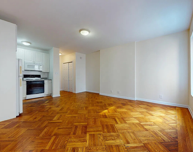 56th Street/6th Avenue  - Photo Thumbnail 4