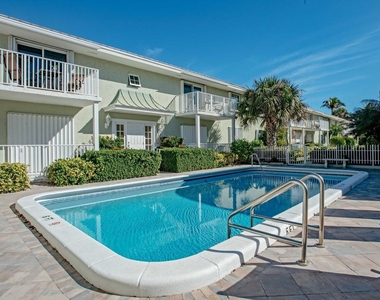 5500 Old Ocean Boulevard - Photo Thumbnail 10