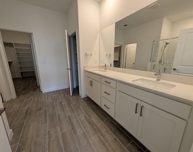 1657 Whistlegrass Lane - Photo Thumbnail 6