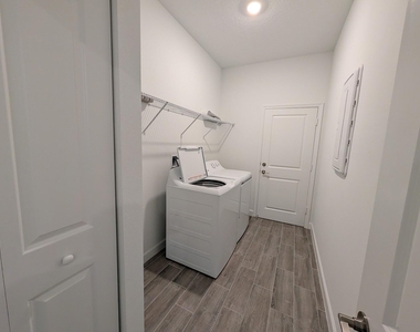 1657 Whistlegrass Lane - Photo Thumbnail 14