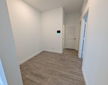 1657 Whistlegrass Lane - Photo Thumbnail 12