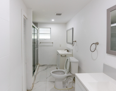 2450 Garfield Street - Photo Thumbnail 9