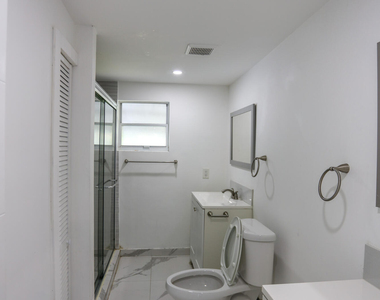 2450 Garfield Street - Photo Thumbnail 10