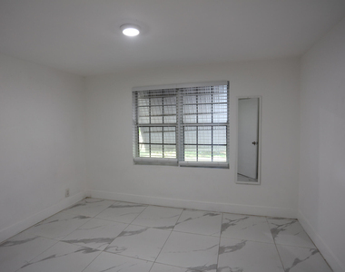 2450 Garfield Street - Photo Thumbnail 13