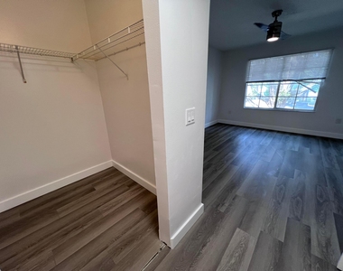 4220 San Marino Boulevard - Photo Thumbnail 4