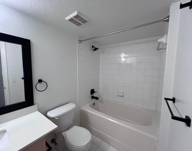 4220 San Marino Boulevard - Photo Thumbnail 9