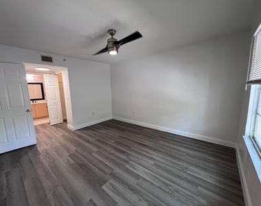 4220 San Marino Boulevard - Photo Thumbnail 5
