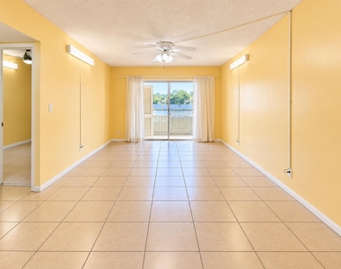 632 Nw 13th Street - Photo Thumbnail 4