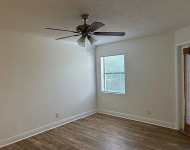 9999 Summerbreeze Drive - Photo Thumbnail 15