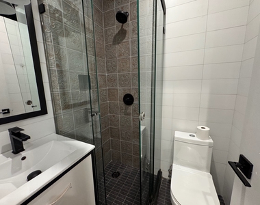 1049 Bergen Street - Photo Thumbnail 14