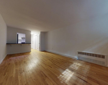 324 East 83rd Street - Photo Thumbnail 4