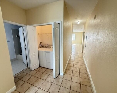 1103 Shoma Drive Drive - Photo Thumbnail 12