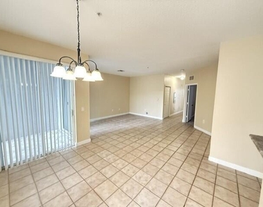 1103 Shoma Drive Drive - Photo Thumbnail 2