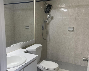 6125 Seven Springs Boulevard - Photo Thumbnail 13