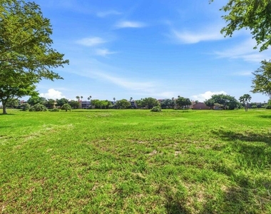 7230 Lake Cir Drive - Photo Thumbnail 3