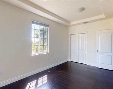 620 Ne 20th Street - Photo Thumbnail 18