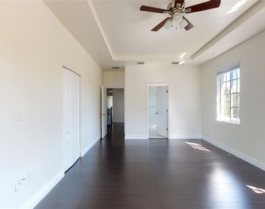 620 Ne 20th Street - Photo Thumbnail 13