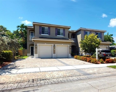 620 Ne 20th Street - Photo Thumbnail 2