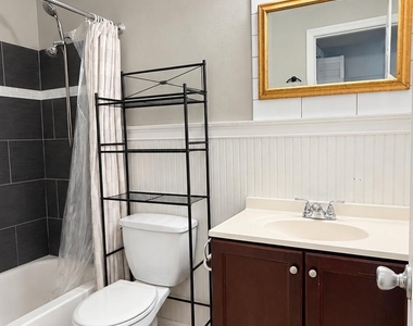 173 Nw 42nd Street - Photo Thumbnail 15