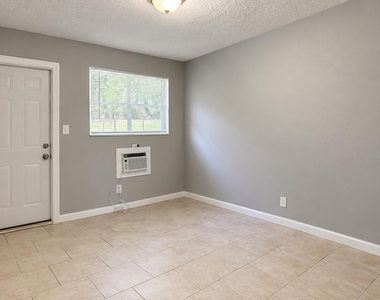 173 Nw 42nd Street - Photo Thumbnail 13