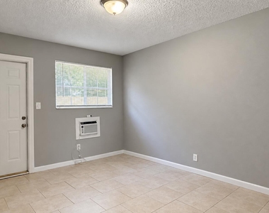 173 Nw 42nd Street - Photo Thumbnail 10