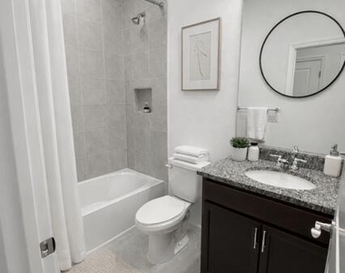 4394 S Longwood Lake Square - Photo Thumbnail 6
