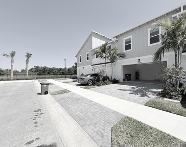4394 S Longwood Lake Square - Photo Thumbnail 10