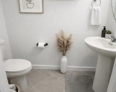 4394 S Longwood Lake Square - Photo Thumbnail 7