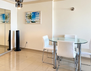 400 Kings Point Drive - Photo Thumbnail 7