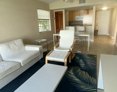 1135 Lake Shore Drive - Photo Thumbnail 24