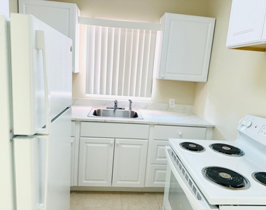 616 S 6th Street - Photo Thumbnail 3