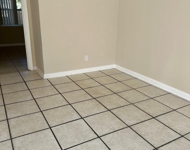 616 S 6th Street - Photo Thumbnail 13