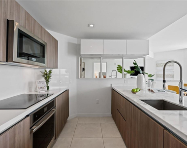 401 N Birch Road - Photo Thumbnail 7