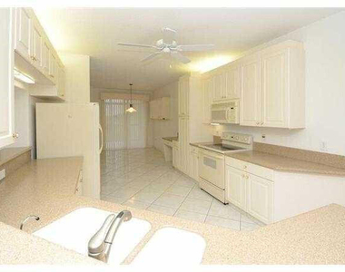 7715 Southampton Terrace - Photo Thumbnail 5