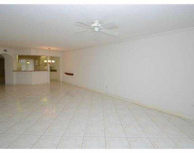 7715 Southampton Terrace - Photo Thumbnail 8