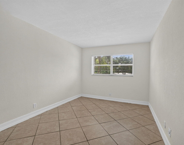 4051 Ne 13th Avenue Ne - Photo Thumbnail 16