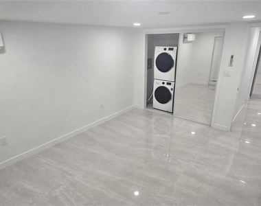 5310 Sw 23rd Terrace - Photo Thumbnail 3