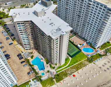 3800 Galt Ocean Drive - Photo Thumbnail 14