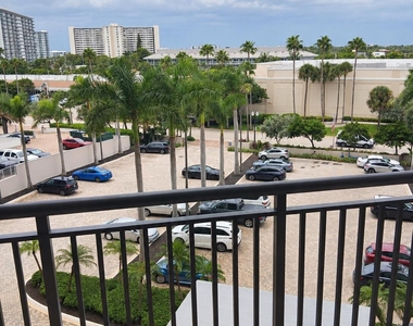 3800 Galt Ocean Drive - Photo Thumbnail 8