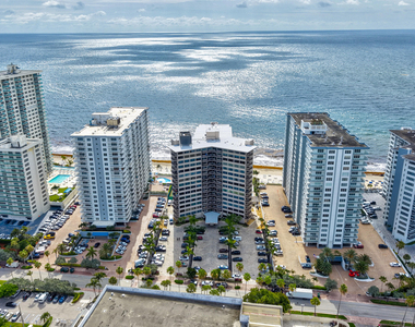 3800 Galt Ocean Drive - Photo Thumbnail 11