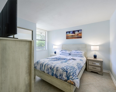 825 Egret Circle - Photo Thumbnail 14