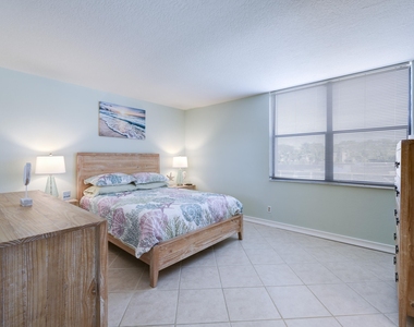 825 Egret Circle - Photo Thumbnail 6