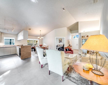 7638 Charing Cross Lane - Photo Thumbnail 2