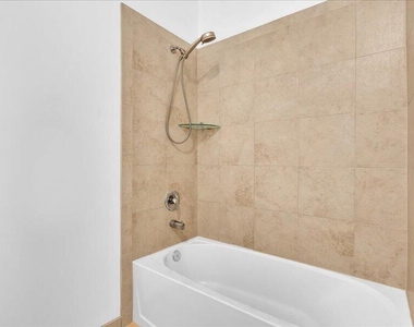 20538 Ne 2nd Court - Photo Thumbnail 27