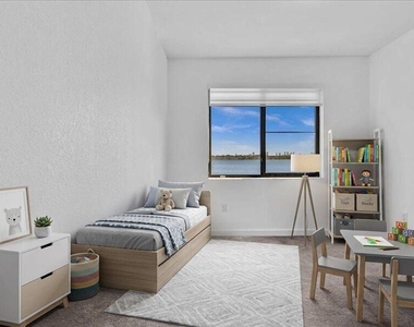 20538 Ne 2nd Court - Photo Thumbnail 24