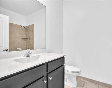 20538 Ne 2nd Court - Photo Thumbnail 26