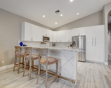 11595 Pamplona Boulevard - Photo Thumbnail 10