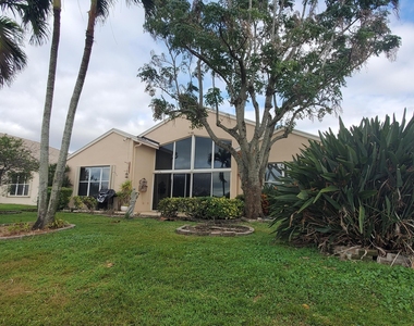 11595 Pamplona Boulevard - Photo Thumbnail 47