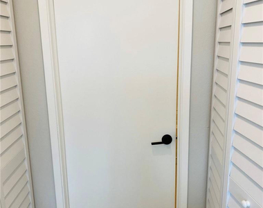 4420 Nw 107th Avenue - Photo Thumbnail 8
